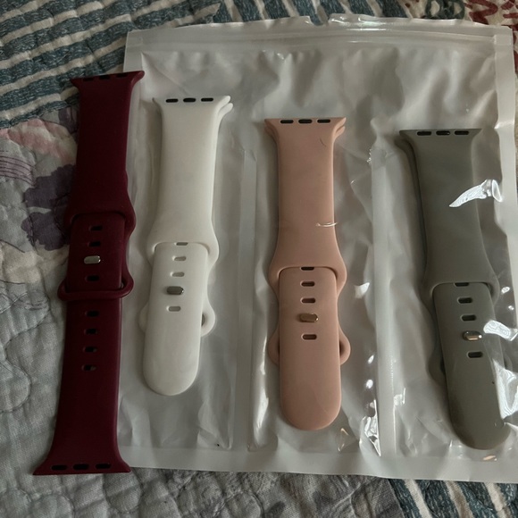 Apple Watch 6 40mm w/GPS+Cellular EUC - Picture 6 of 6